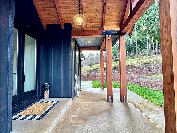 4th image of 110 Bullhead Drive