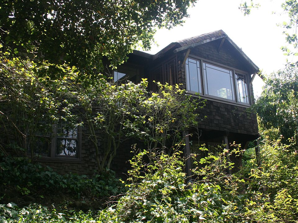 1st image of 1811 Pomona St