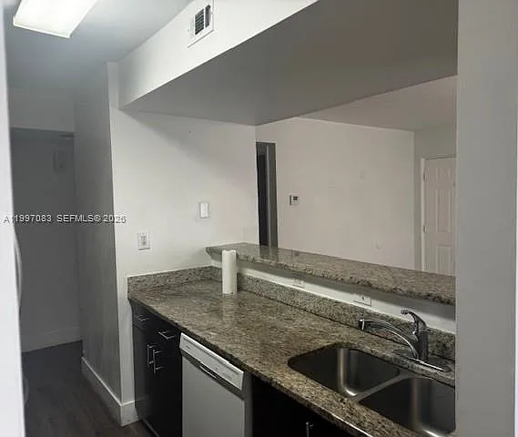 15275 SW 107th Ln #102 — Photo 5