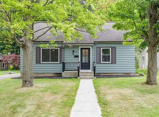 35 Briggs Ave, Fairport, NY 14450