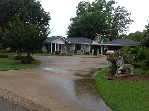 2nd image of 1274 Dearman Rd