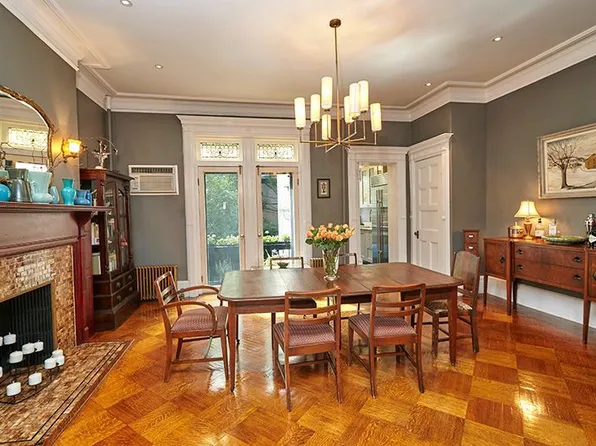 882 Carroll St, Brooklyn, NY 11215