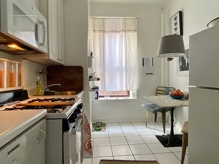 229 W 101st St #7-A — Photo 5