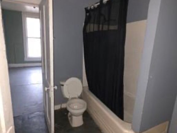 4th image of 1143 E William St