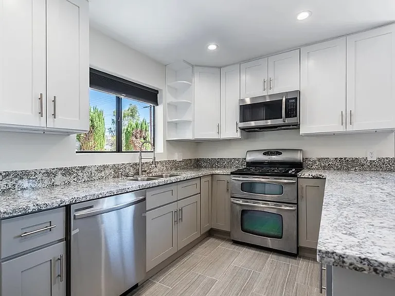 621 E Lomita Ave #A — Photo 3
