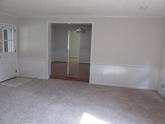 3rd image of 303 Birch Dr