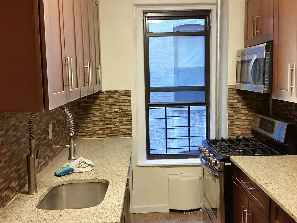 1st image of 128 Seaman Ave APT 3A