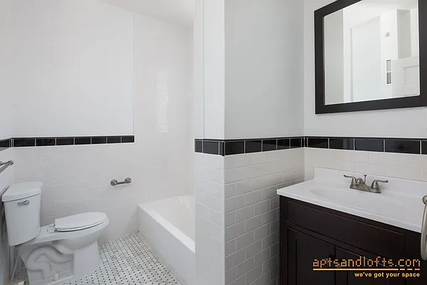 Rented by aptsandlofts.com | media 34