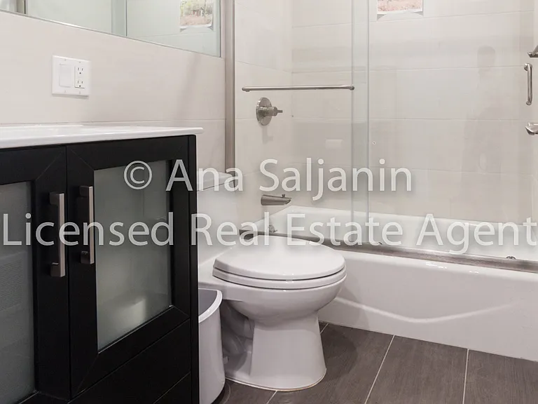 26-11 21st St #3 — Photo 9
