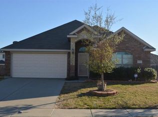 210 Longhorn Dr, Waxahachie, TX 75165