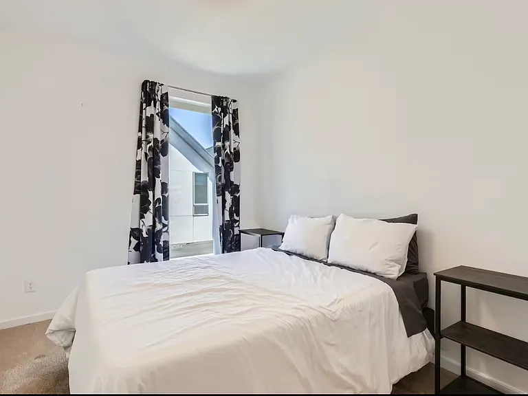 2305 W 52nd Ave — Photo 22