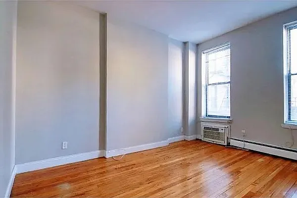 Rented by Bond New York | media 2