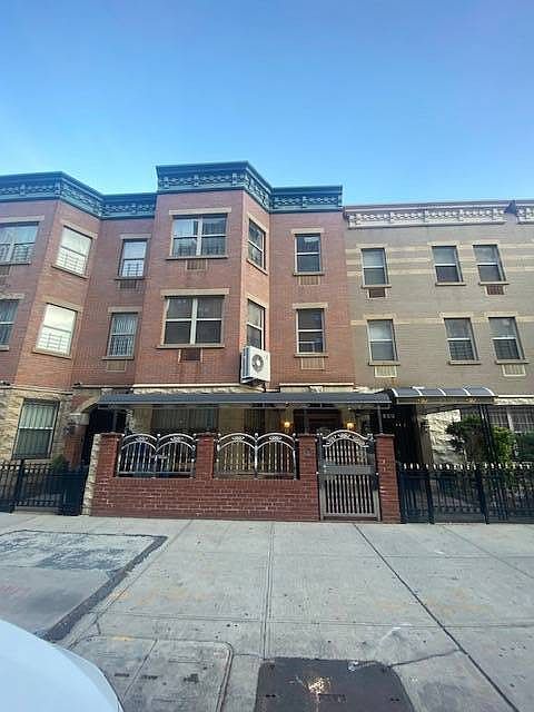 1st image of 1260 Grant Ave