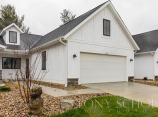 964 Harper Woods Dr SW #2, Byron Township, MI 49315