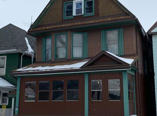 28 Leamington Pl, Buffalo, NY 14210