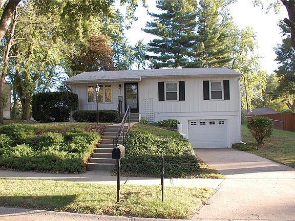 2nd image of 3012 Kathleen Ave