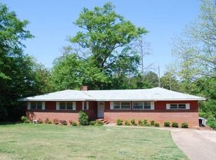 1408 Pinedale Dr, Opelika, AL 36801