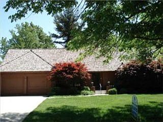 5th image of 8717 Rosewood Dr