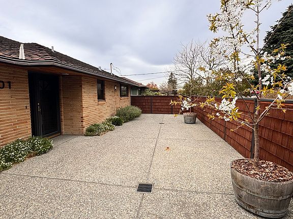 2nd image of 801 Grant Ave S