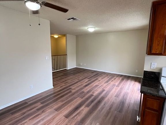 4th image of 20732 Seine Ave APT M