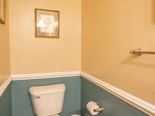 406 Grey Lag Ln, Swansboro, NC 28584