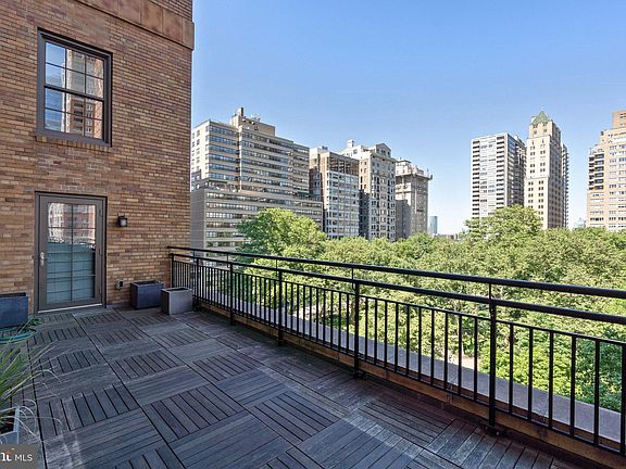 2nd image of 219 S 18th St #29-709