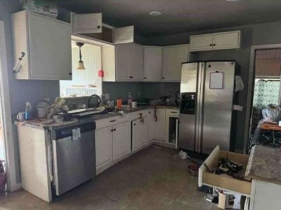 4th image of 1404 SW 12th Ave