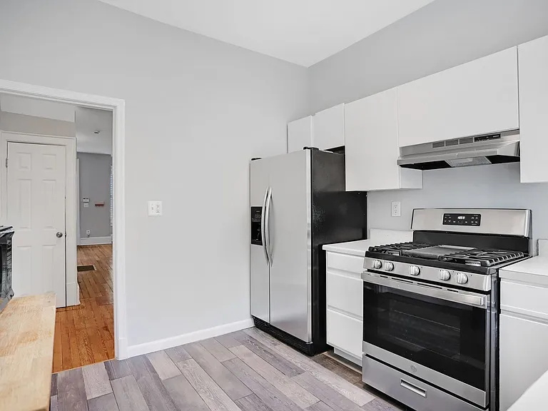 1373 N Carolina Ave NE — Photo 17