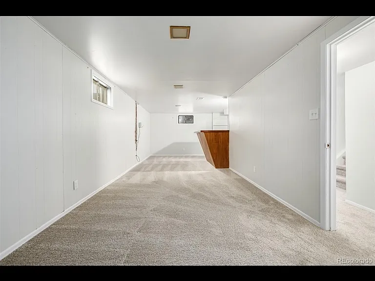 2732 S Grove St — Photo 19