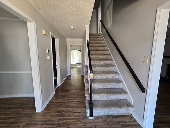 2nd image of 6172 Lakeway Dr