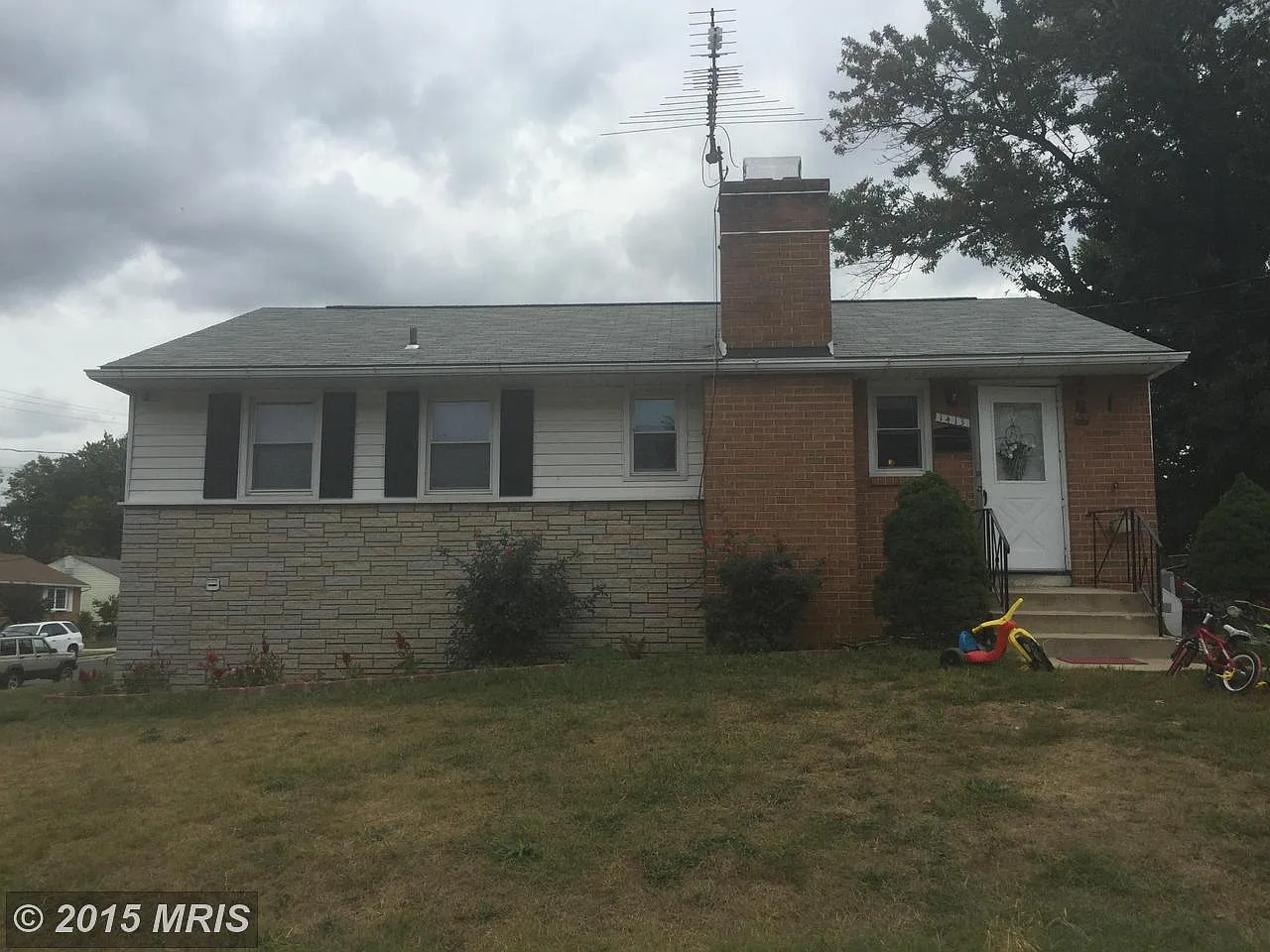 1413 Asbury Ct photo 1