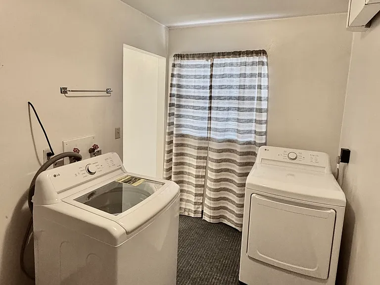 728 Saint Charles St #3 — Photo 15