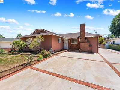 15138 Hiawatha St, Mission Hills, CA, 91345