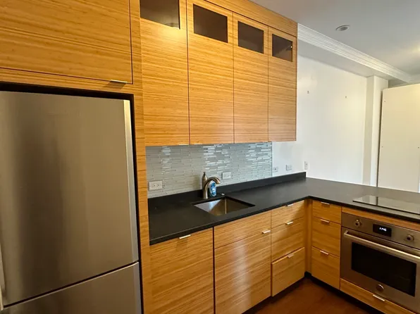 98 Myrtle St, Boston, MA