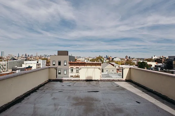 Rented by Triplemint | media 39