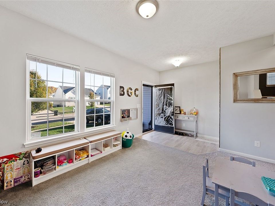 1523 Crescent Dr, Streetsboro, OH 44241 Zillow
