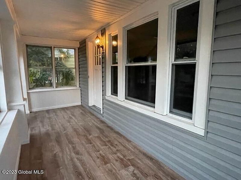 2nd image of 27 Cleveland Street