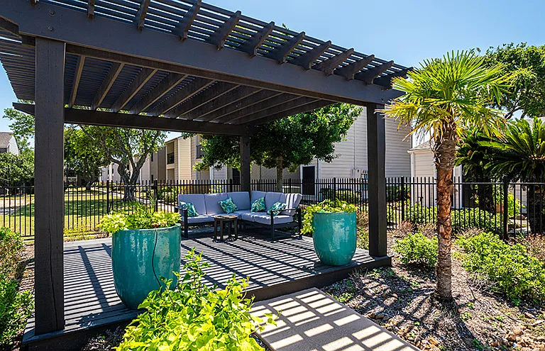 Captain's Landing Apartments — Photo 34