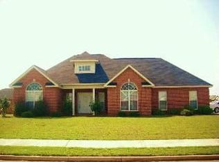 100 Sir Patrick Way, Warner Robins, GA 31088