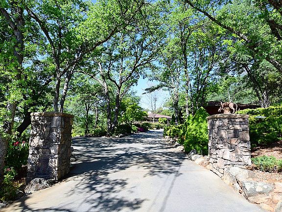 2nd image of 20518 Upper Hillview Dr