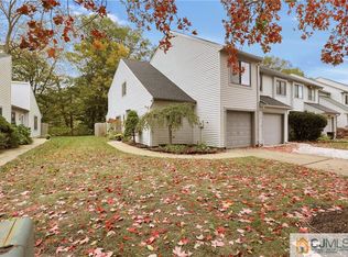 61 Lexington Cir, Matawan, NJ 07747