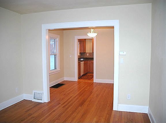 Living room/dining room