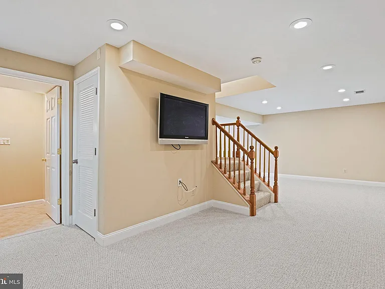 11919 Latigo Ln — Photo 28
