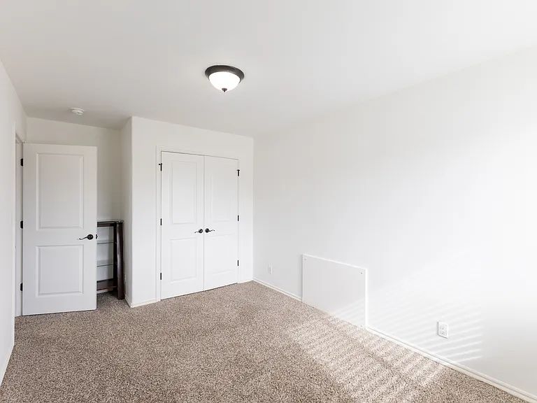 1301 W Elmira Pl — Photo 34
