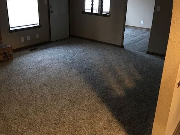 4th image of 1522 Ashley Cir