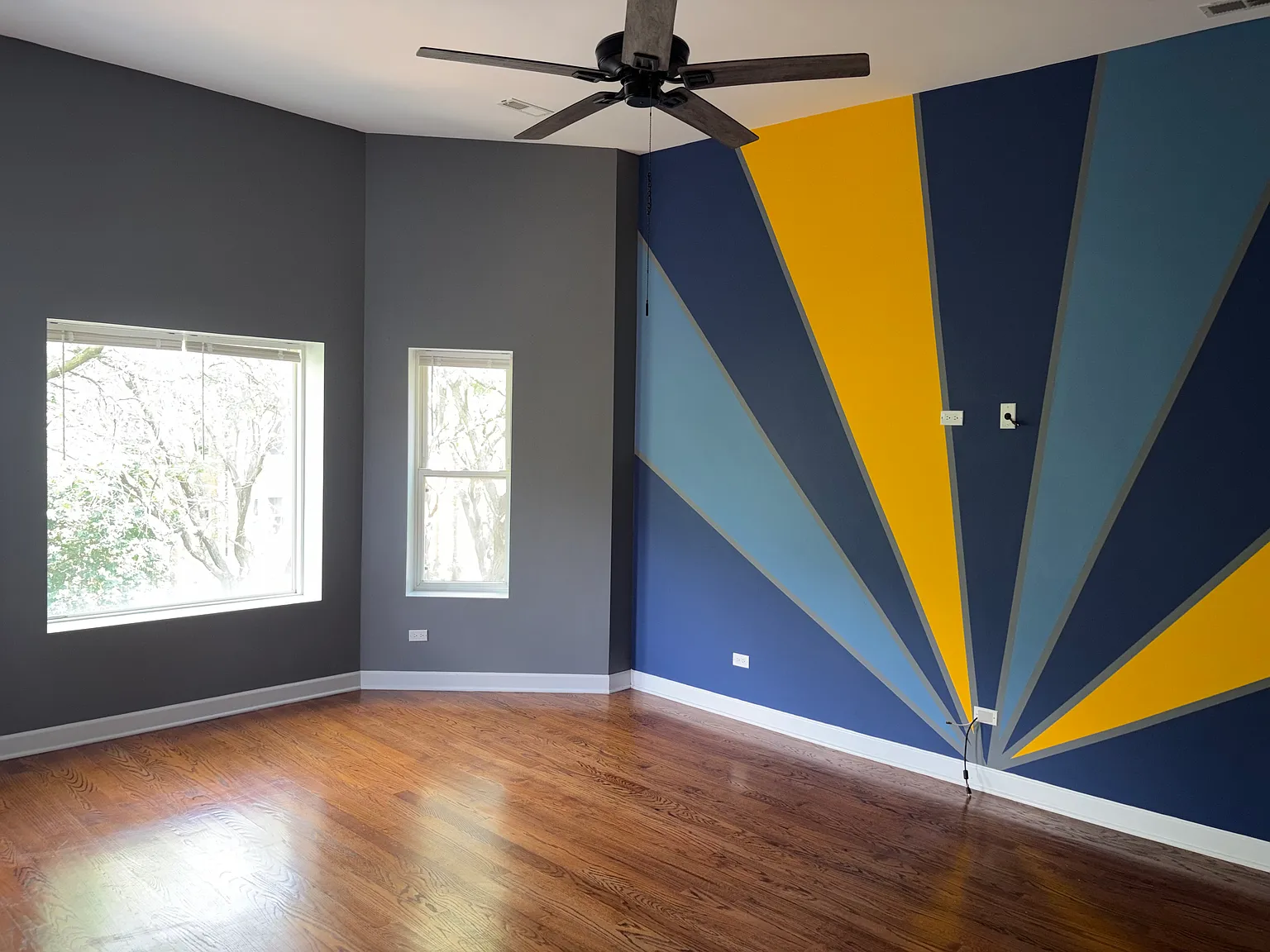 3 bed, $2,700 — Photo 2