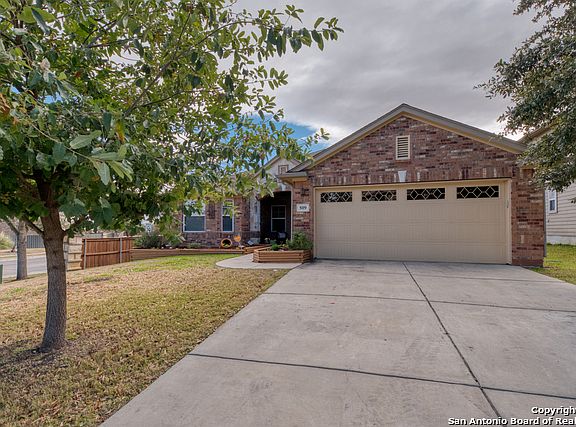 2nd image of 509 Carrick Ct