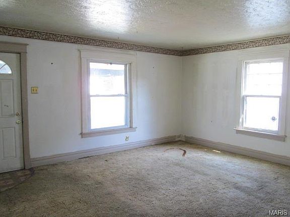 3rd image of 3101 Quiet Ln