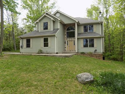 100 Woodwind Ct, East Stroudsburg, PA, 18301