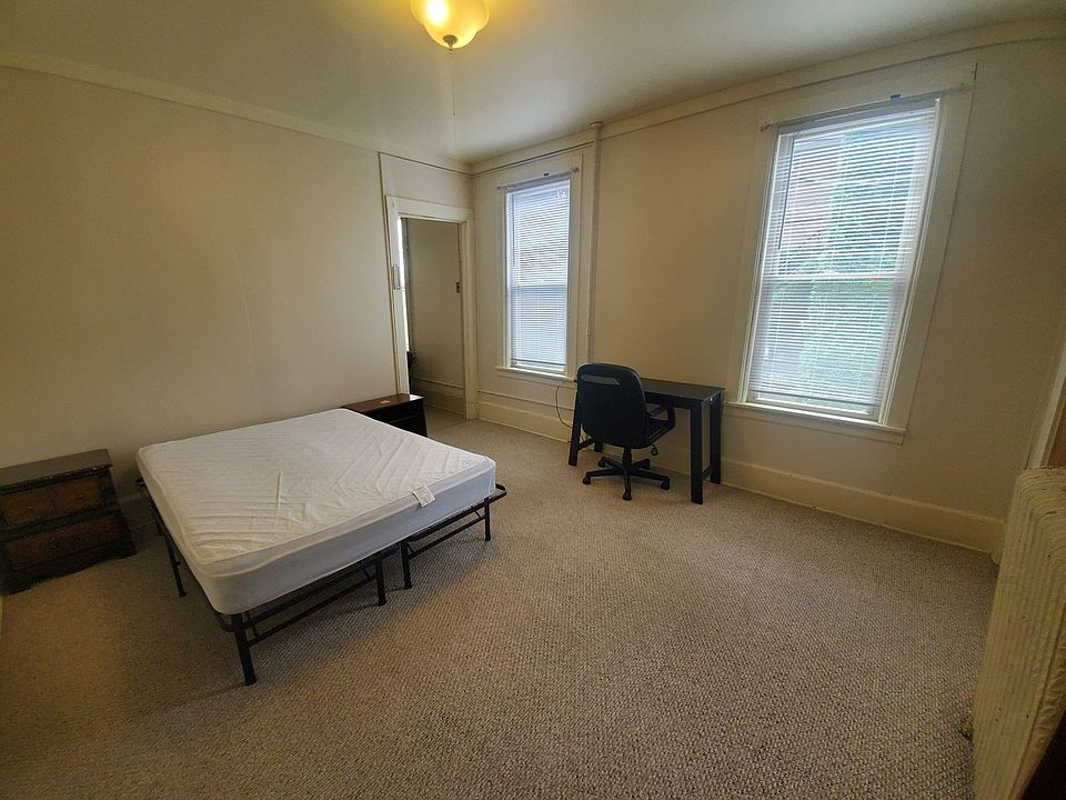 1st image of 523 E Buffalo St APT 1